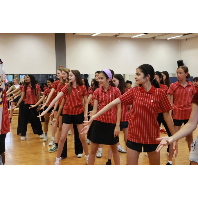 587920017_1355718543232165_6397593464366376353_n