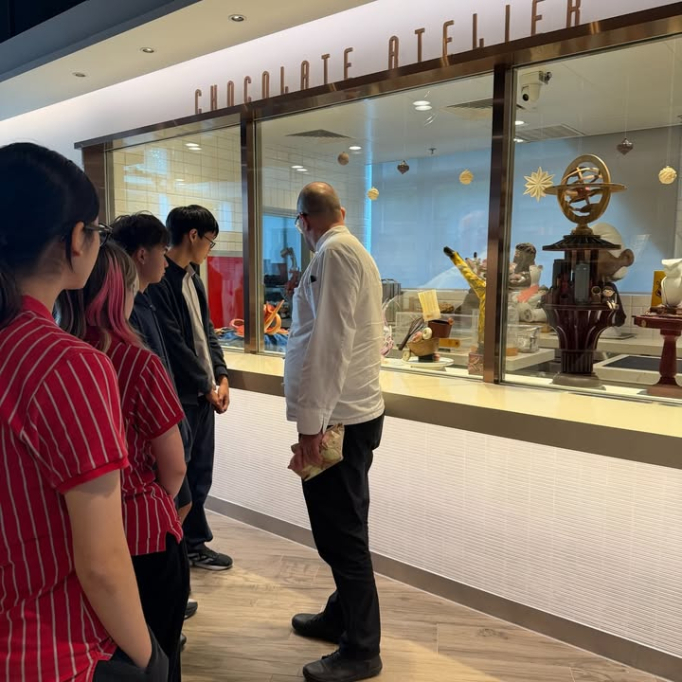 601341293_1375525877918098_1041414557475977519_n